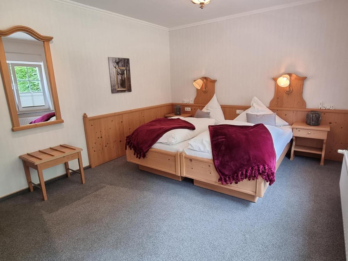 Landhotel Hof Barrl Schneverdingen Oda fotoğraf