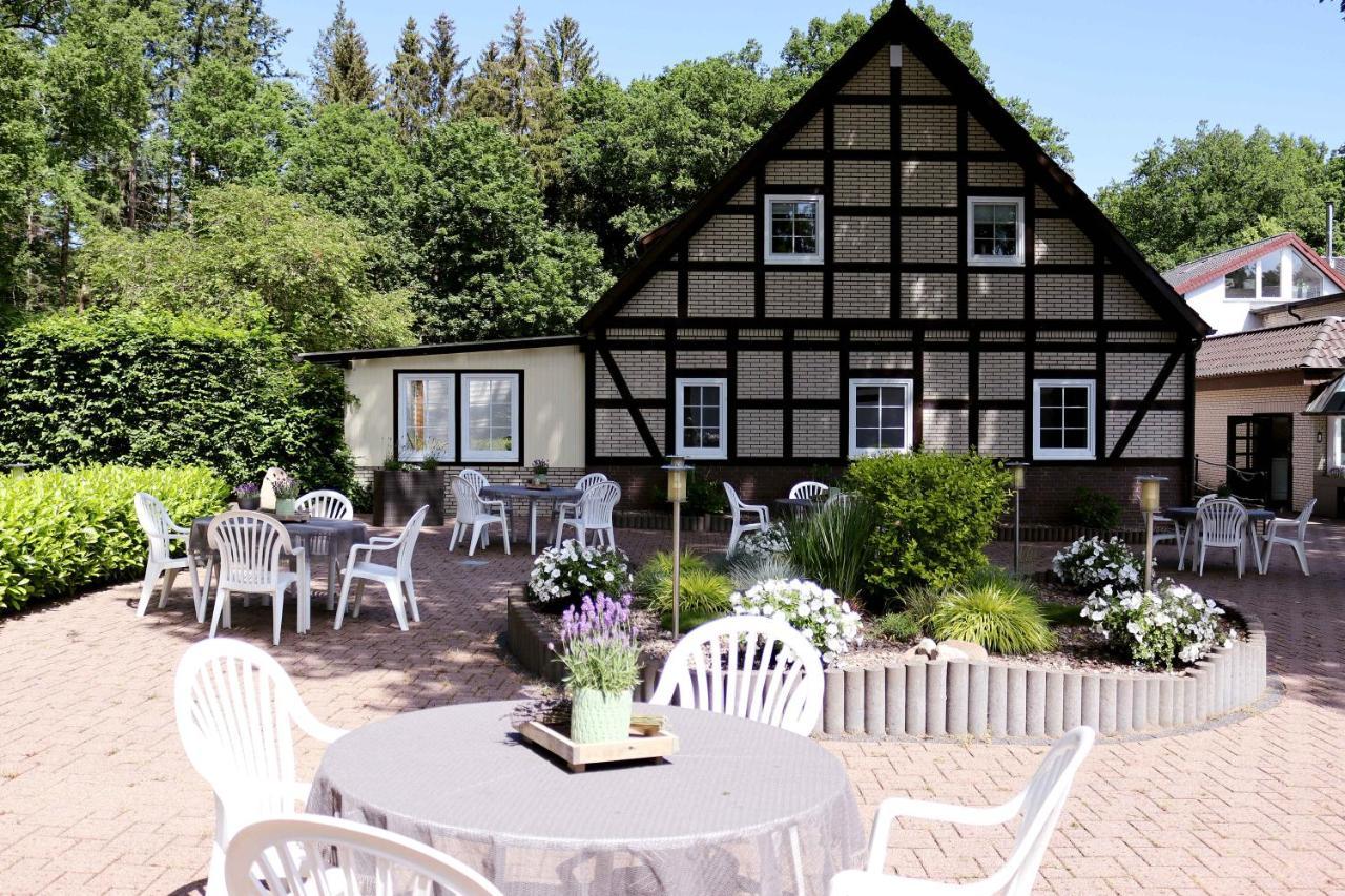 Landhotel Hof Barrl Schneverdingen Dış mekan fotoğraf